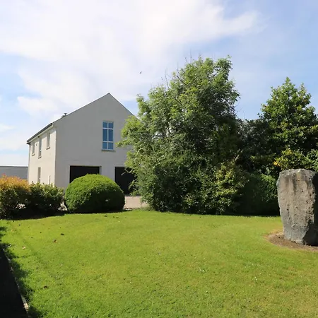 The East Wing Appartement *