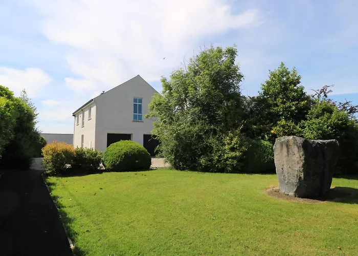 The East Wing Апартаменты *